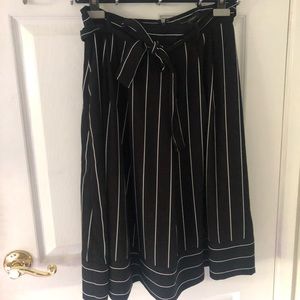 Banana Republic - Striped midi skirt